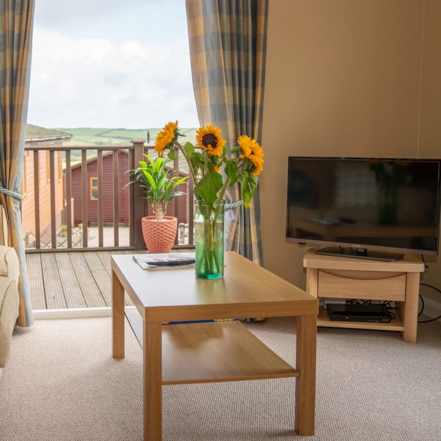 4 bed lodge at The 31 acre site of Mullacott Park is well placed for easily accessing by car some of the most beautiful spots on the North Devon coast